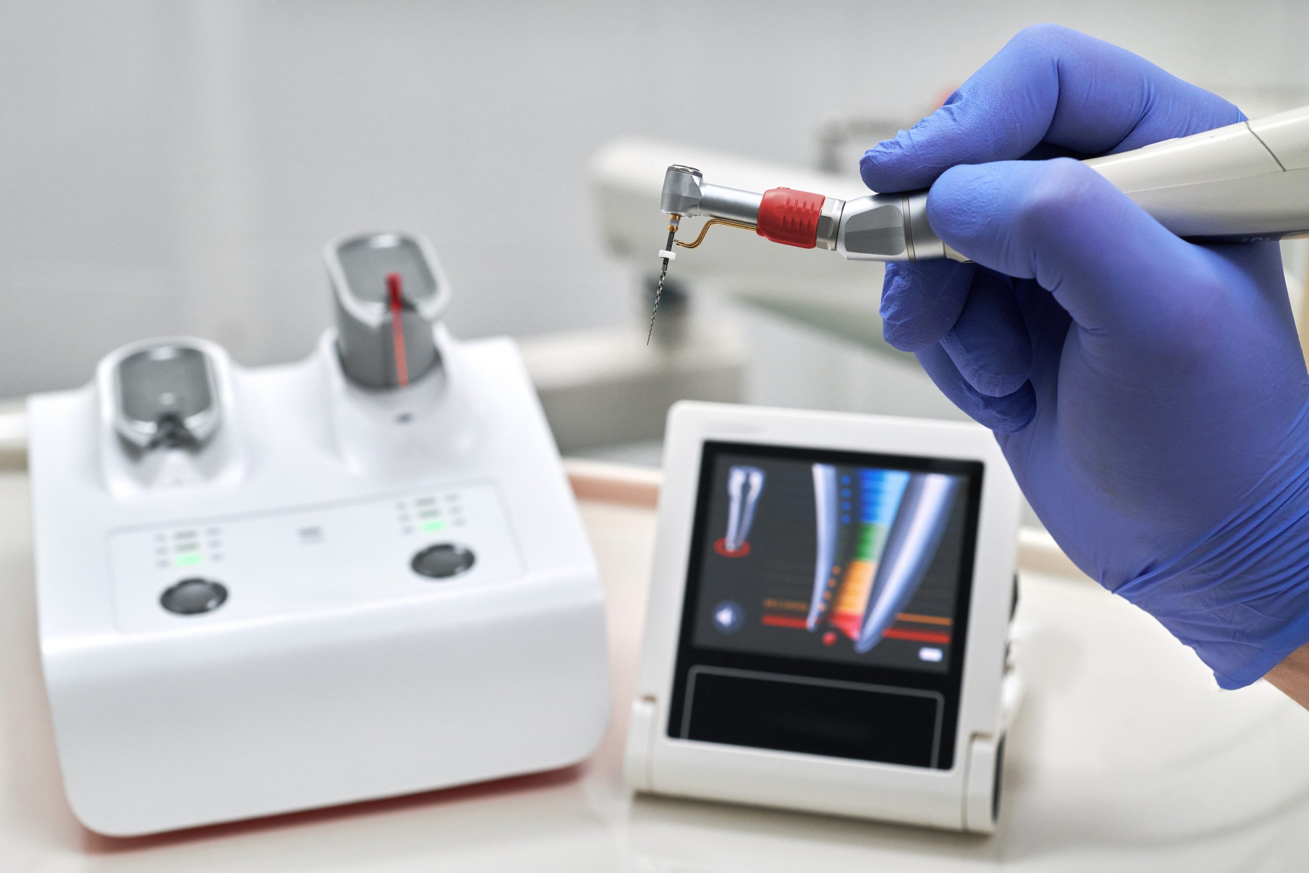 Advanced Apex Locator for Accurate Endodontic Measurement